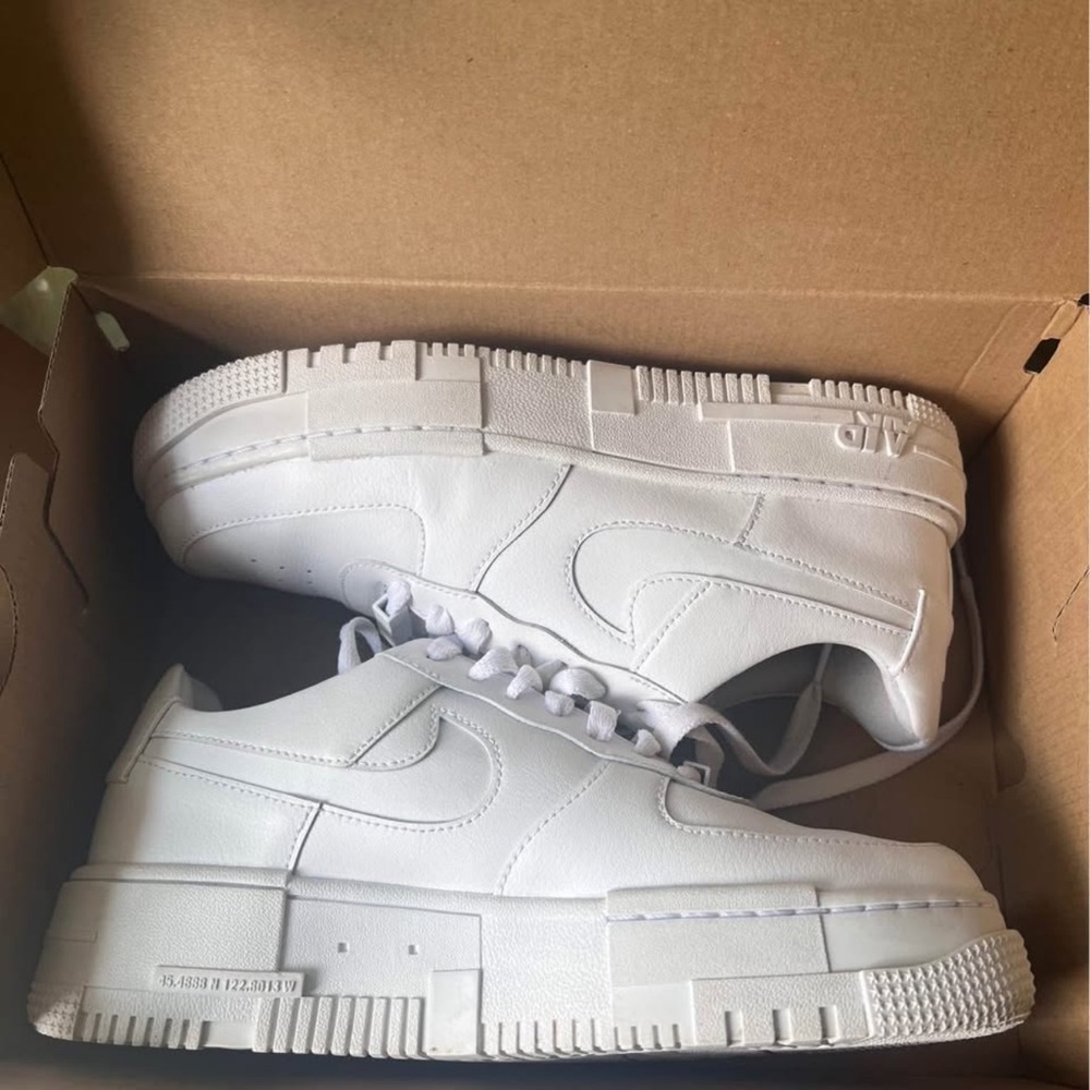 Nike Air Force 1 Platform